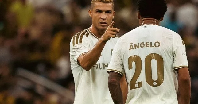 Ronaldonun "casusluğu" gündəm oldu Şəkil