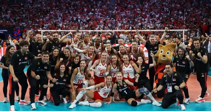 Турция второй раз подряд выиграла женский чемпионат Европы по волейболу