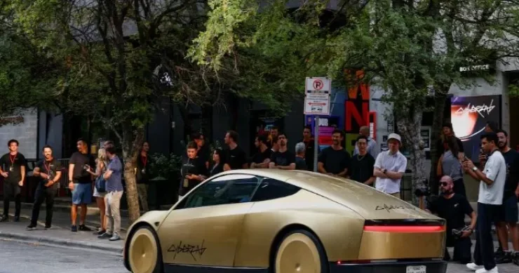 Teslanın sükanı və pedalı olmayan robotaksisi yollarda
