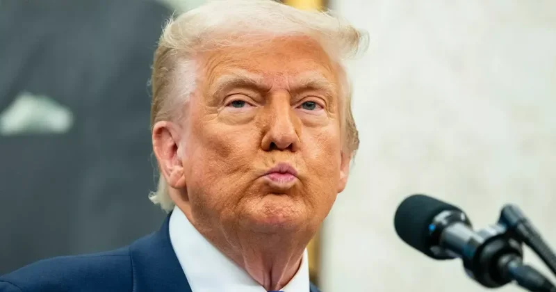 FT: Рейтинг одобрения Трампа обновил антирекорд