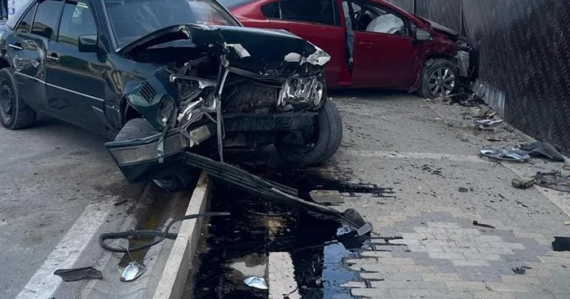 Naxçıvanda zəncirvari qəza 4 avtomobil toqquşub