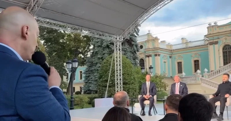 Qordon Uitkofa sual verdi: “Putinlə eyni masa arxasında əyləşmək sizə iyrənc gəlmir?” VİDEO