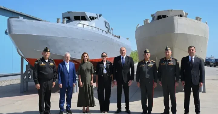 Azərbaycanın yeni dəniz silahları nümayiş etdirildi FOTO