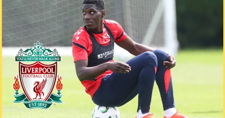 Liverpul seneqallı futbolçudan əl çəkməyəcək