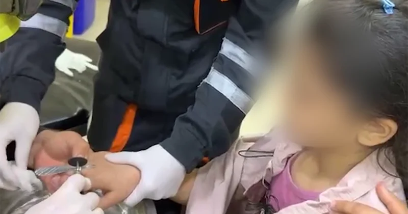 Barmağında üzük sıxılı qaldı Belə xilas olundu+Video