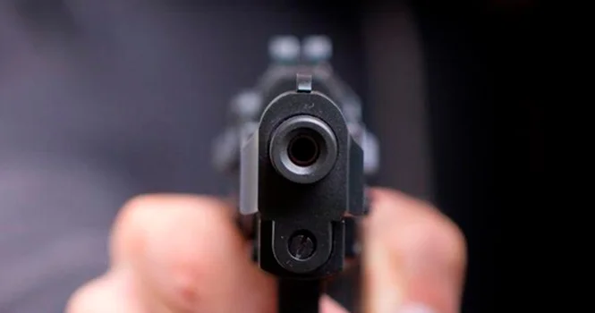 В столице Албании мужчина убил судью и ранил двух человек в зале суда