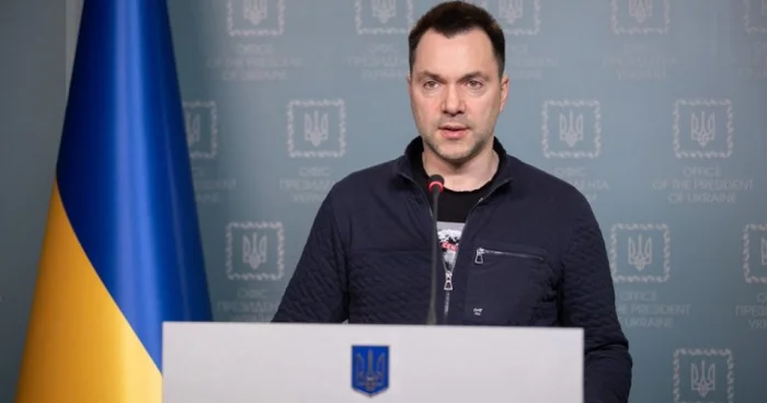 Arestoviç: “Putinlə sövdələşməyə gedərdim”