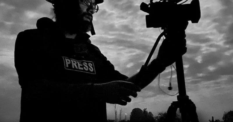 CNN Türk ün operatoru Gəncə hücumları və müharibənin görünməyən tərəflərindən danışdı SÖHBƏT