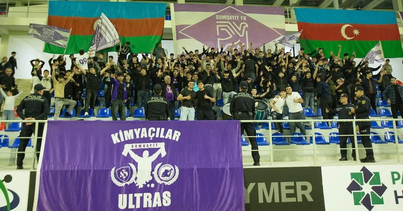 Premyer Liqa: “Sumqayıt” darmadağın oldu, azarkeşləri fərqləndi