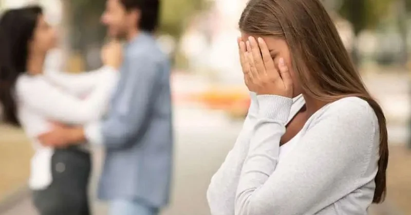 Xəyanətə daha çox meyilli olan 4 BÜRC Onlarla ehtiyatlı olun