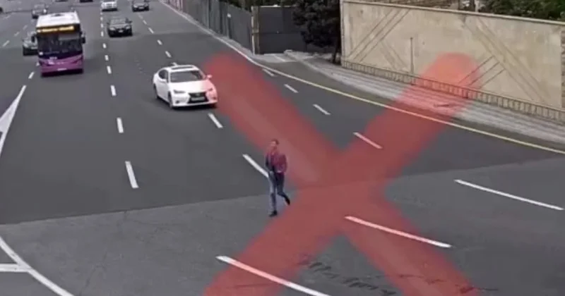 Bakıda yolu keçmək istəyən piyada son anda qəzadan belə qurtuldu ANBAAN VİDEO