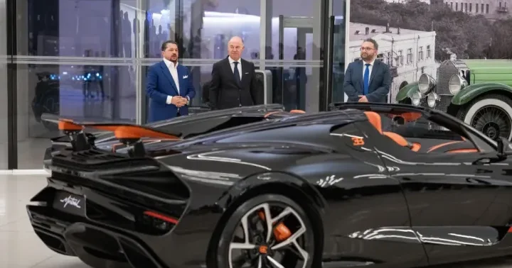 Bugatti Mistral Dünyanın ən sürətli roadsteri artıq Azərbaycanda FOTOLAR
