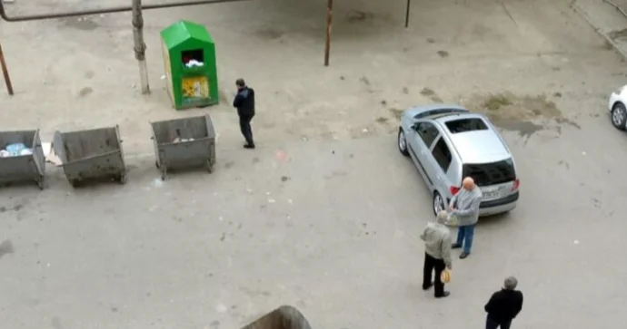 Sumqayıtda zibil qalmaqalı: Şəhid bacısı bütün məhəlləni ayağa qaldırdı FOTOFAKT