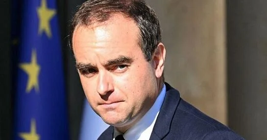 Лекорню написал заявление об увольнении