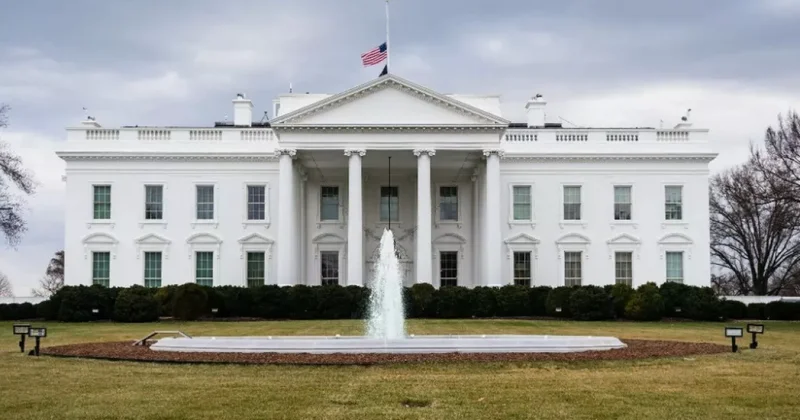 Власти Иллинойса подали иск против администрации Трампа