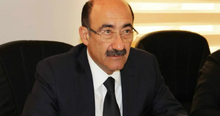 Əbülfəs Qarayev turizm bazarındakı qiymətlərdən danışdı