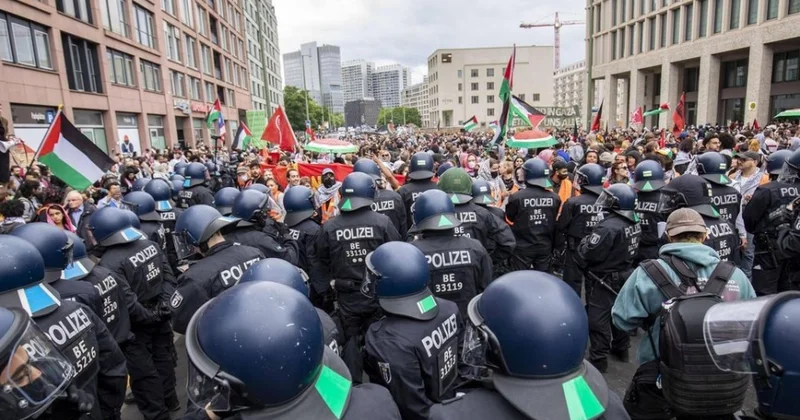 Berlin polisi HƏMAS ın İsrailə hücumunun ildönümü ərəfəsində təhlükəsizlik tədbirlərini gücləndirib