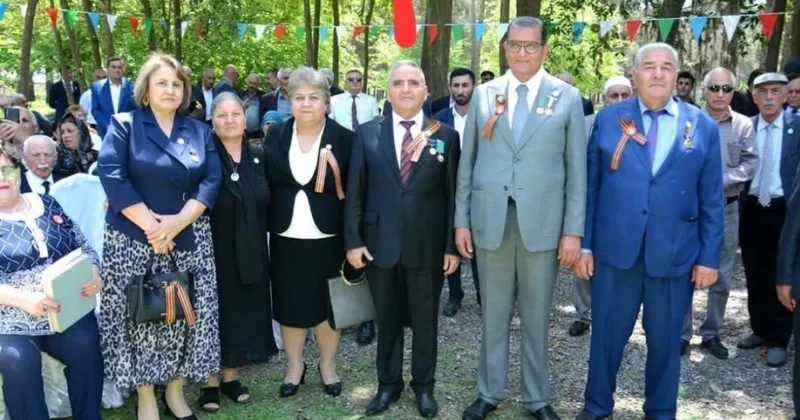 Коммунисту Самедову продлили арест