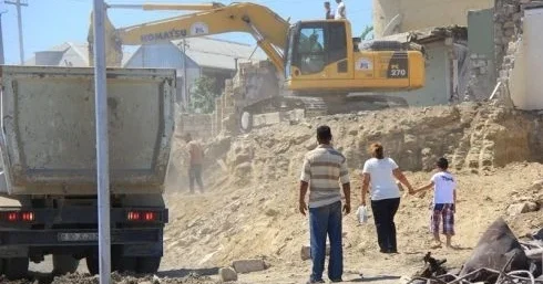 Bakının bu rayonlarındakı evlər plana düşdü (SİYAHI)