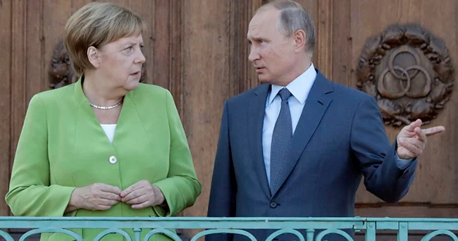 Merkel Putinin Ukraynaya təcavüzündə Polşa və Baltikyanı ölkələrini günahlandırıb