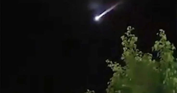 Yava dənizinə meteorit düşdü