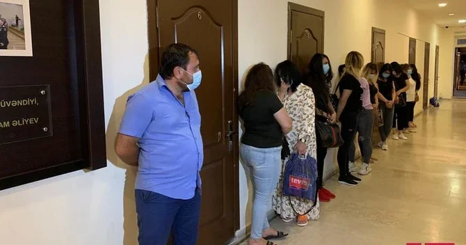 Bakıda gizli fəaliyyət göstərən masaj salonu aşkar edilib FOTO