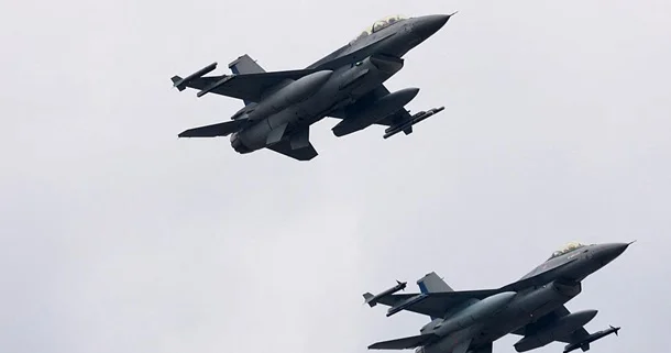 Belçika Ukraynaya təkmilləşdirilmiş F 16 təyyarələri göndərəcək