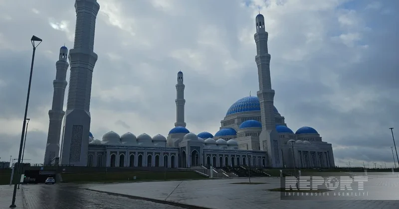 Представители зарубежных медиа посетили мечеть Нур Султан в Астане