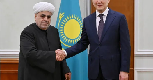 Şeyxülislam Qazaxıstanın Vitse prezidenti ilə görüşüb