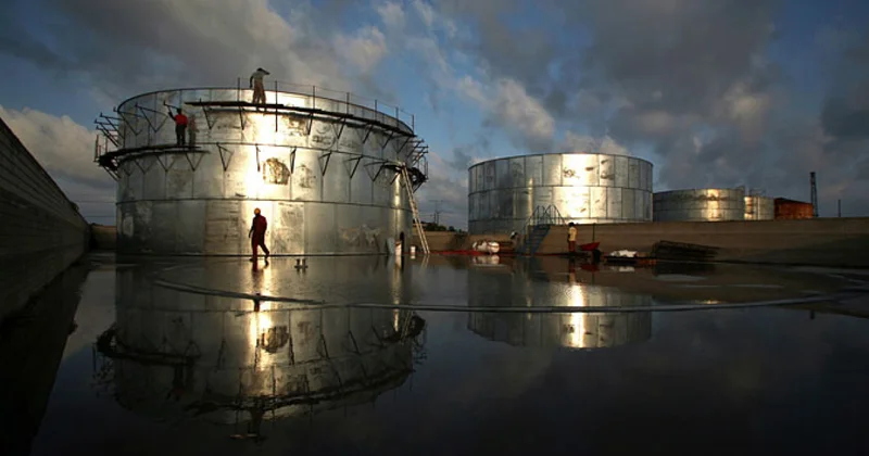 На Западе больше нет запасов : гендиректор Vitol предупреждает о нефти по $200