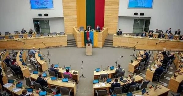Литовский парламент снял конституционное ограничение на размещение ядерного вооружения