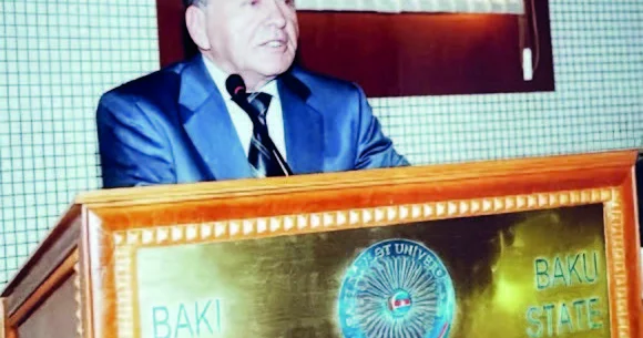 Milli fizika elmini dünyada tanıdan alim