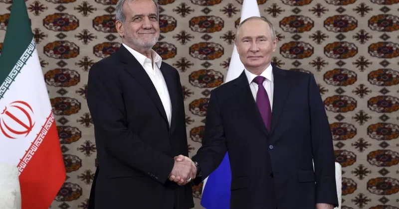 Ушаков анонсировал скорую встречу Путина с Пезешкианом