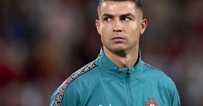 Ronaldu millidə karyerasını bitirməkdən vaz keçdi