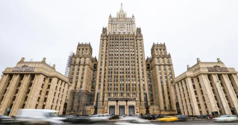 Москва готова обсудить с Ереваном вопросы пребывания российской военной базы МИД РФ