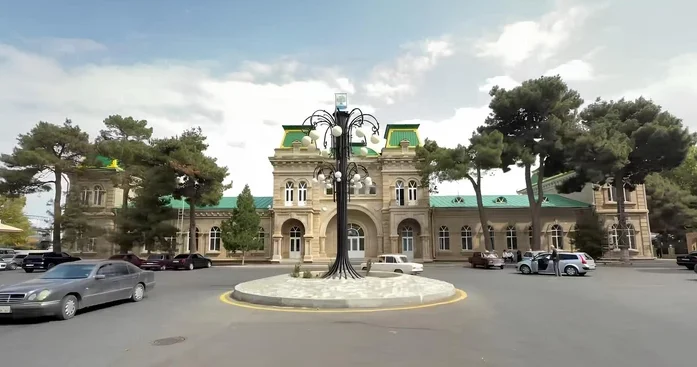 АЖД отреставрировали исторический железнодорожный вокзал в Хачмазе