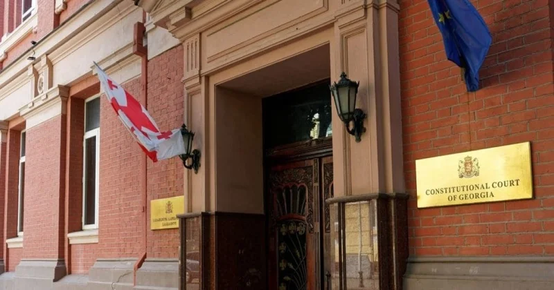 Gürcüstan Konstitusiya Məhkəməsi müxalifət partiyalarının ləğvi məsələsini nəzərdən keçirməyə başlayıb