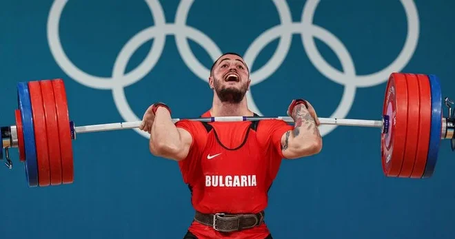 Bolqarıstan Ağır Atletika Federasiyası müflisləşmə haqqında iddia qaldırıb
