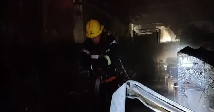 Bakının mərkəzində restoran yandı VİDEO