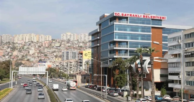 İzmir bələdiyyəsində korrupsiya əməliyyatları aparılıb
