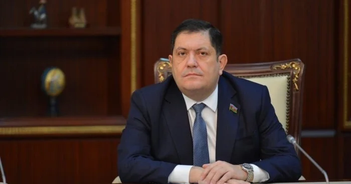 YAP tarixində yeni mərhələni diktə edən çağırışlar