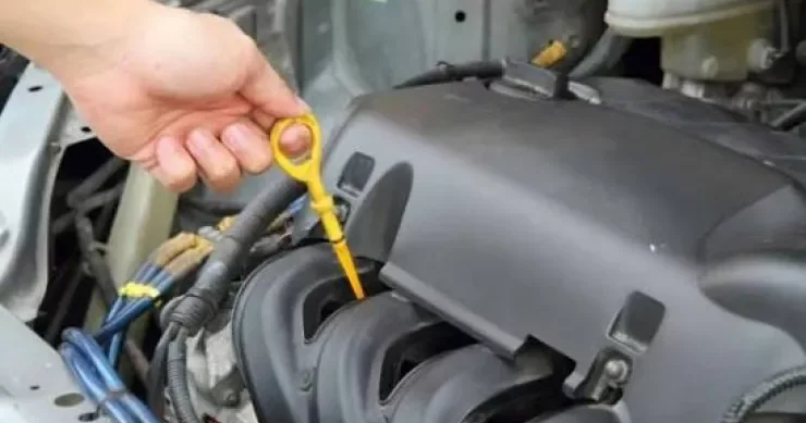 Motorun səsinə görə sürücünü döyüb öldürdü