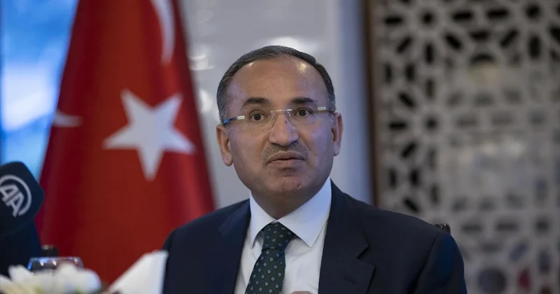 Bəkir Bozdağ İSTEFA VERDİ