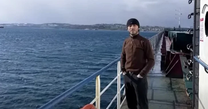 Отец азербайджанского моряка рассказал о его состоянии после атаки на судно Royad Məmmədov