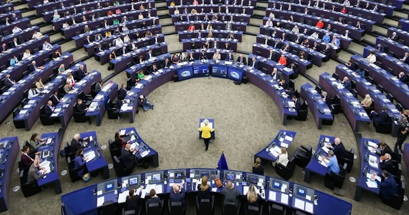 Euronews: Еврокомиссия предлагает сократить число комиссаров