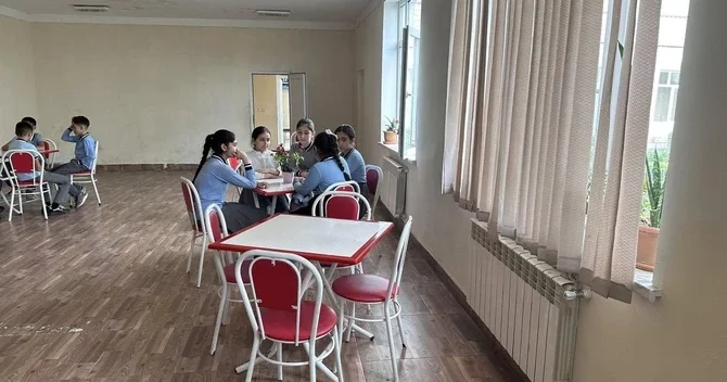 Безопасность продуктов в школьных буфетах Азербайджана: кто несет ответственность?