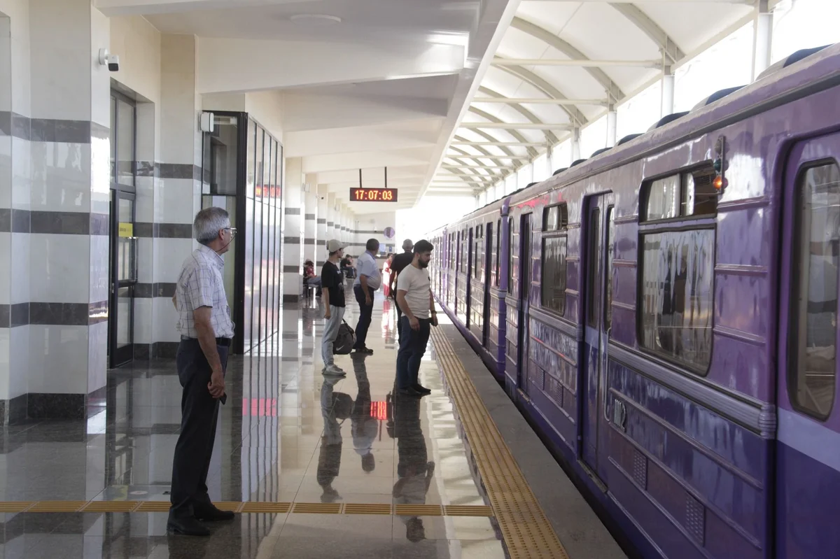 Bakı metrosunda gediş haqqı artırılır? Rəsmi