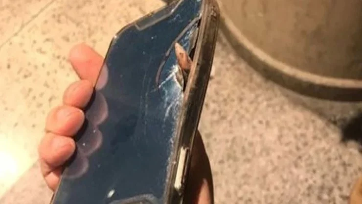 Gecə şarjda qalan “iPhone 14 Pro Max” bomba kimi partladı