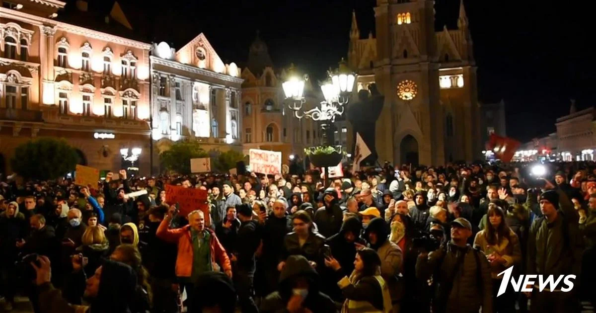 В НовиСаде девять человек задержали за участие в беспорядках Новости