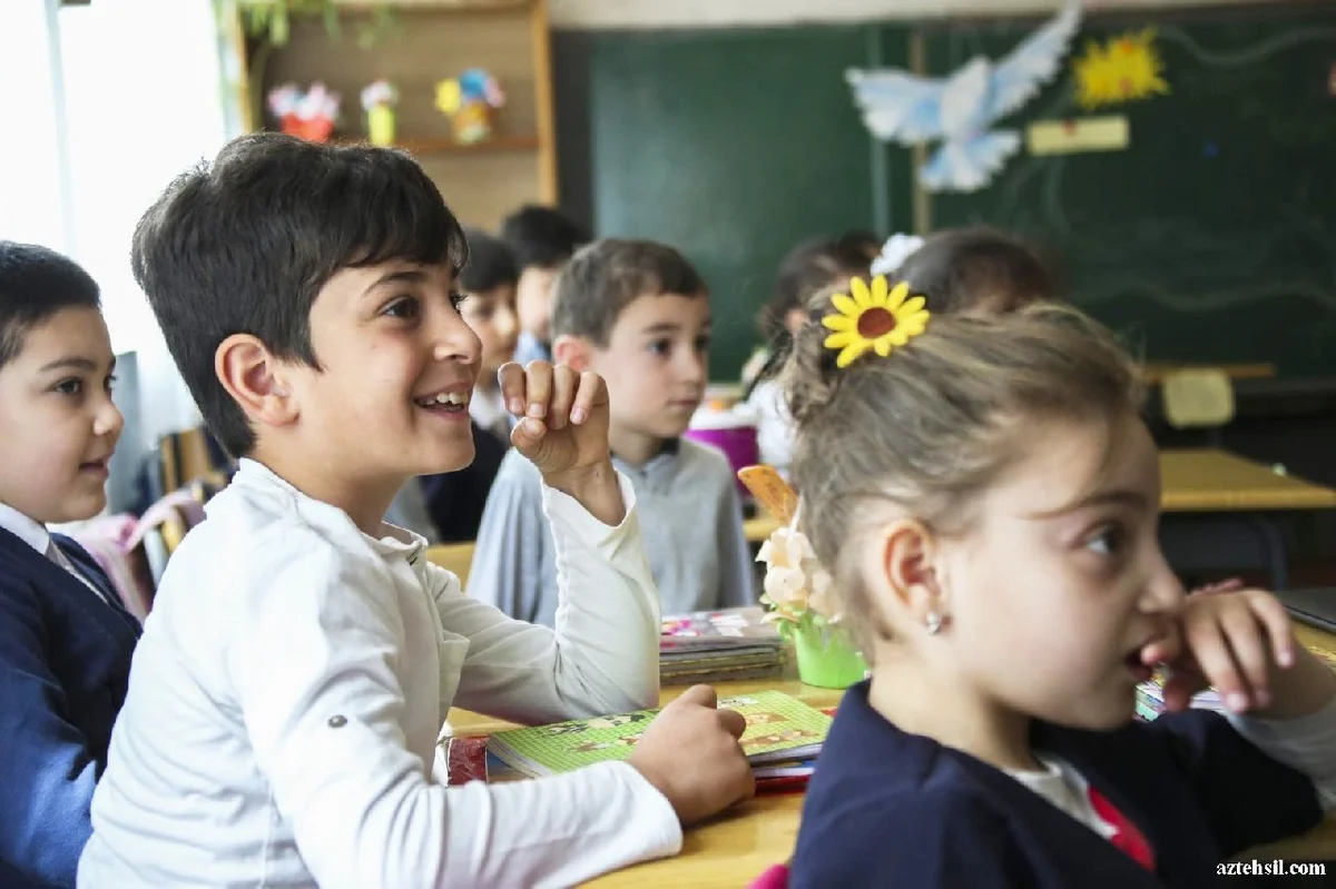 Məktəblərdə payız tətilindən sonra ilk dərs gününün VAXTI AÇIQLANDI KONKRET